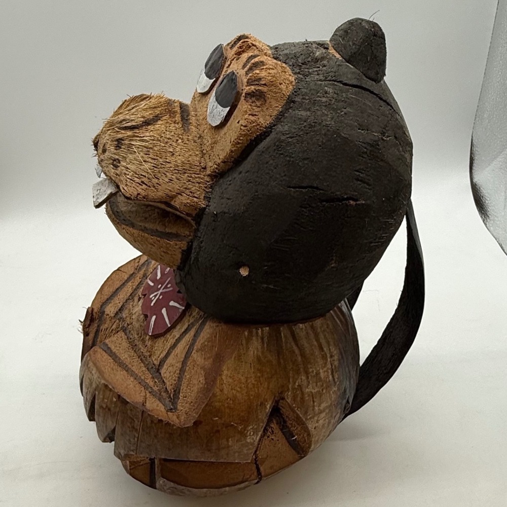Hand Carved Coconut Monkey Folk Art Figurine Philippines Tropical Tiki Decor - Picture 5 of 13